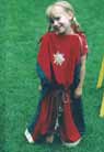 Marrit, 5 (2002) in haar 'Romeinse' jurk.