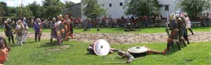 The battle begins. On the right side, British troops with some Alamannic mercenaries and local Gallo-Roman militia..